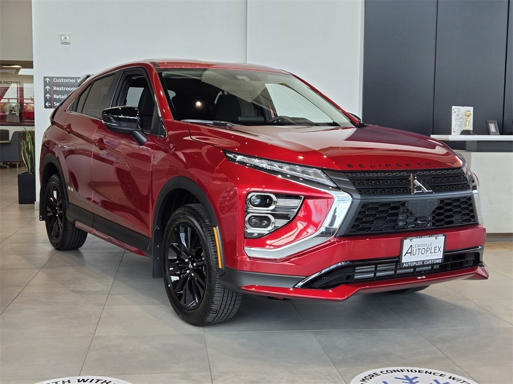 2026 Mitsubishi Eclipse Cross LE's photo