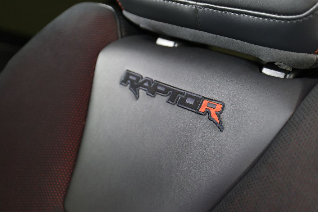 2026 Ford F-150 Raptor - Photo 58