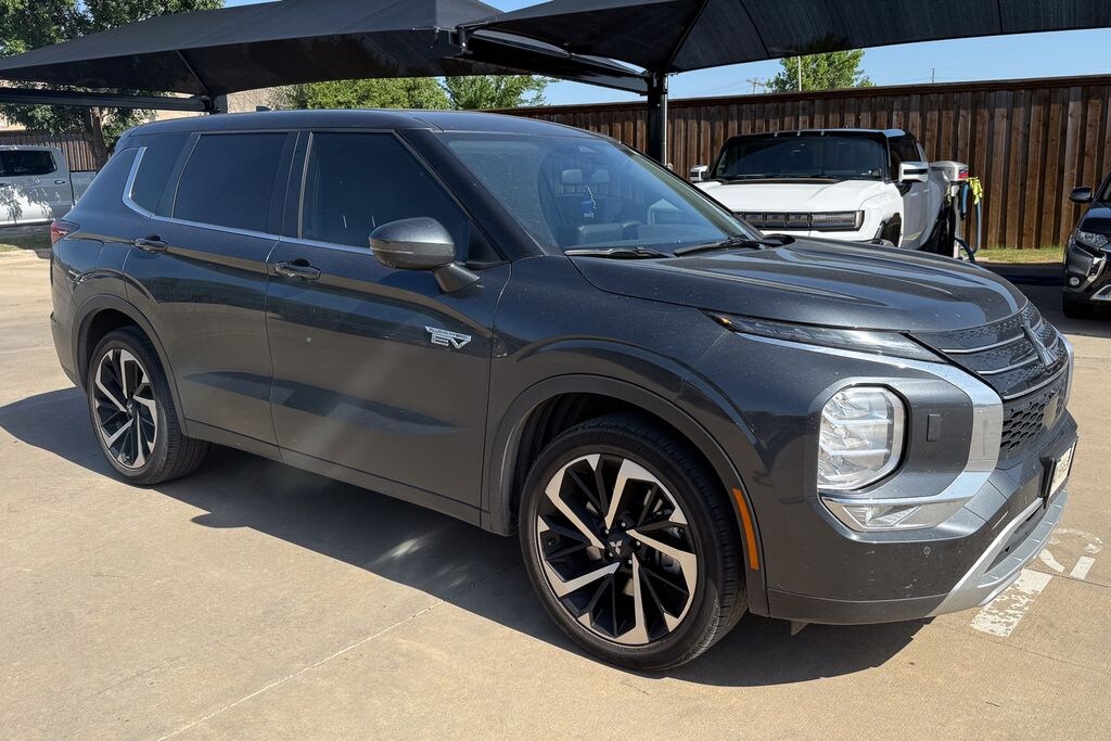 Used 2024 Mitsubishi Outlander PHEV SE SUV