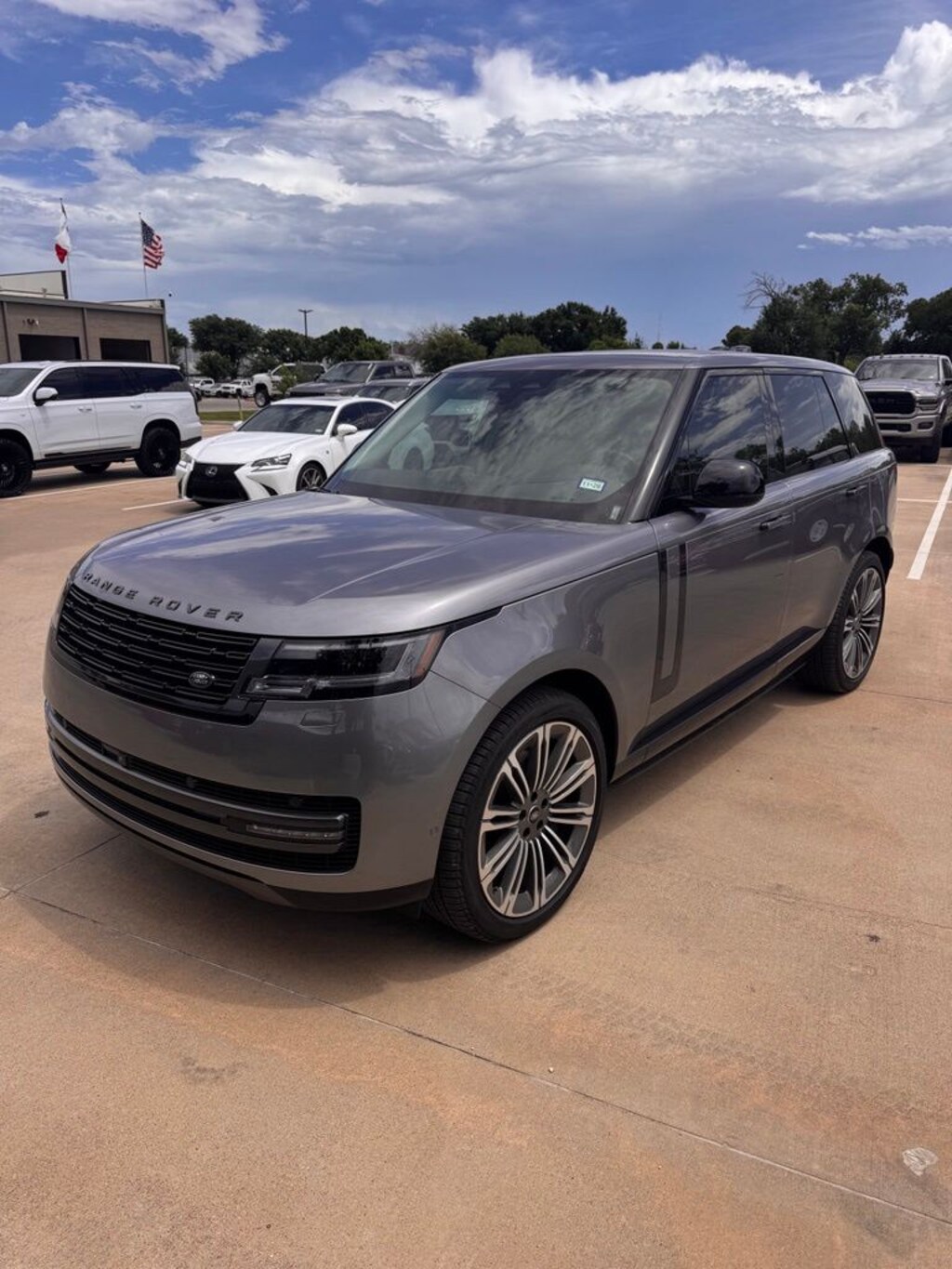 Used 2024 Land Rover Range Rover P530 SE SUV
