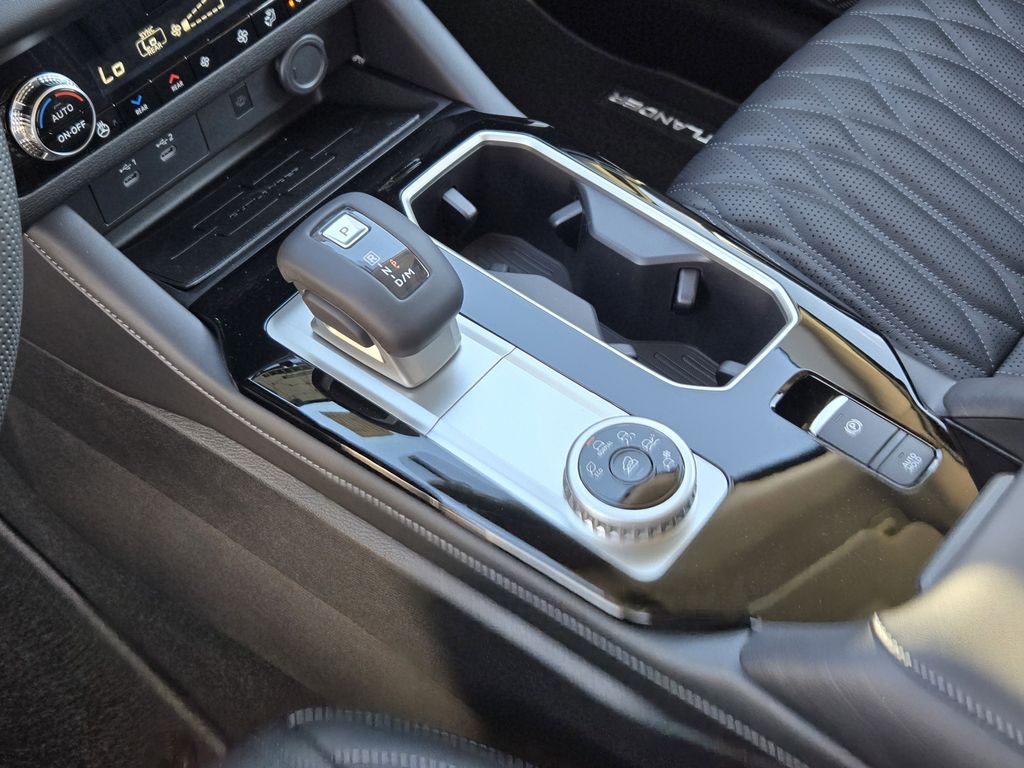 2026 Mitsubishi Outlander SEL - Photo 16