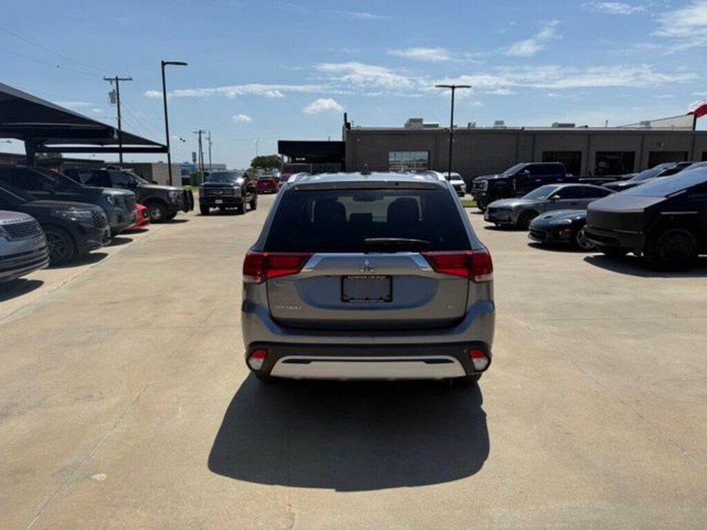Used 2020 Mitsubishi Outlander CUV