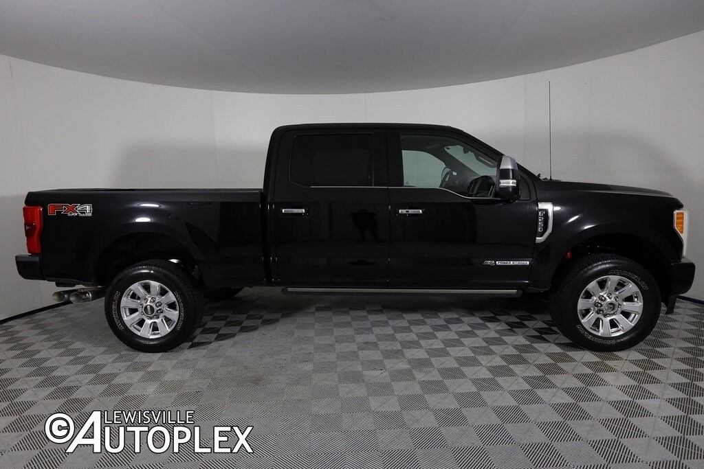 Used 2017 Ford F-250  Truck Crew Cab