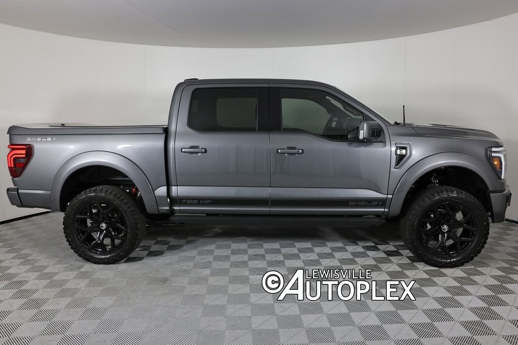 2025 Ford F-150 Lariat photo 4