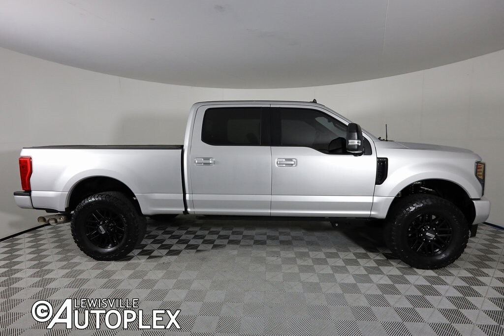 2019 Ford F-250 Lariat photo 4