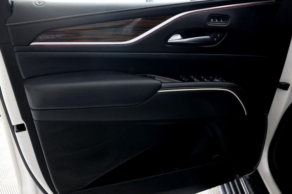 2022 Cadillac Escalade Premium Luxury - Photo 18