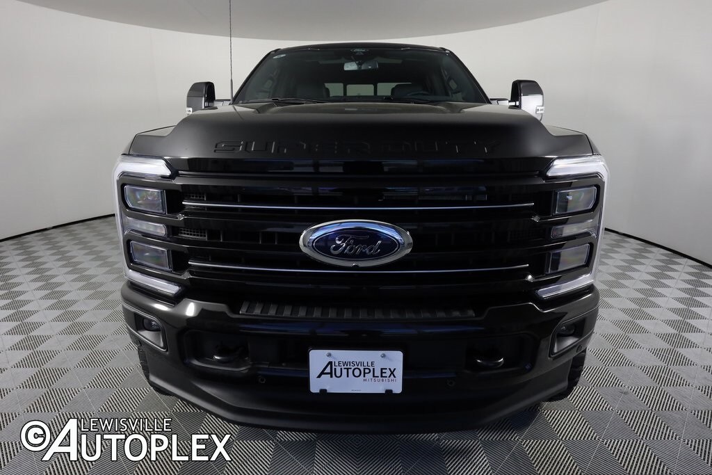 2025 Ford F-250 Platinum photo 2