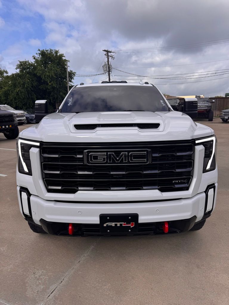 2024 GMC Sierra 4WD Crew Cab Standard Box AT4's photo