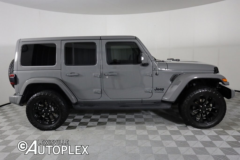 2022 Jeep Wrangler Unlimited Sahara High Altitude photo 4