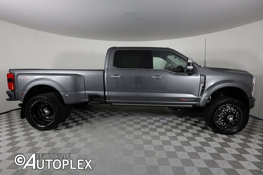 2024 Ford F-450 Limited photo 4