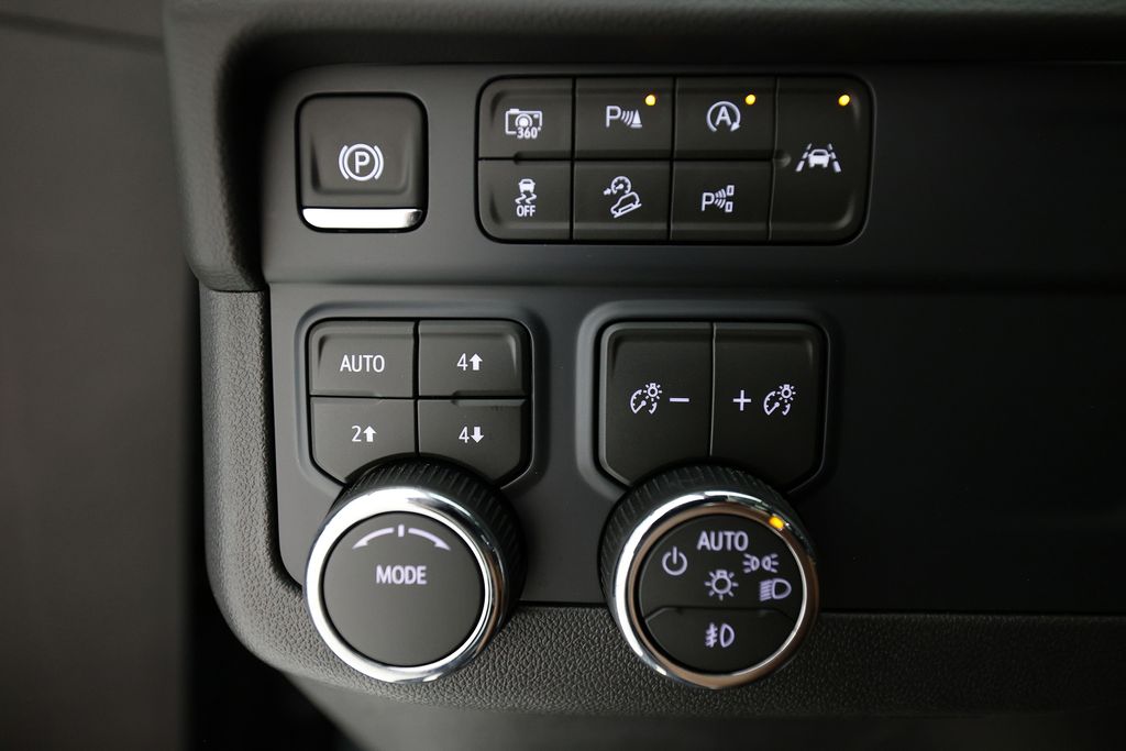 2026 Chevrolet Tahoe Z71 - Photo 25