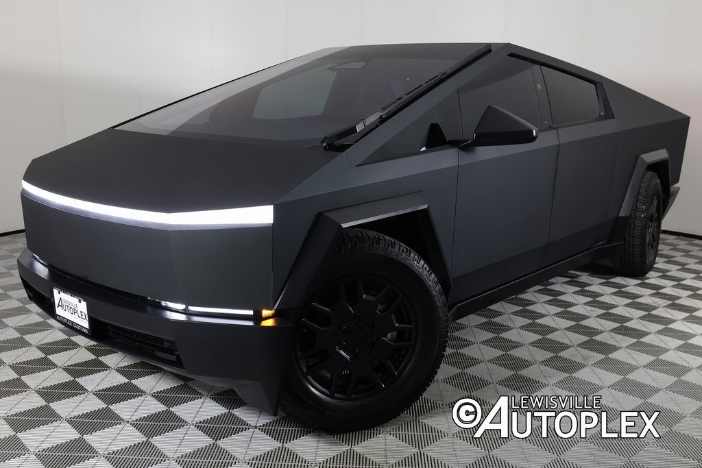 2024 Tesla Cybertruck Base's photo