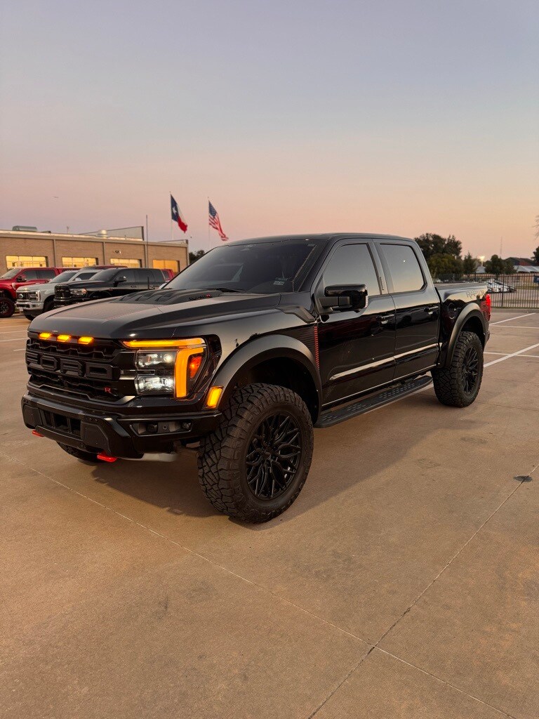 2024 Ford F-150 Raptor photo 2