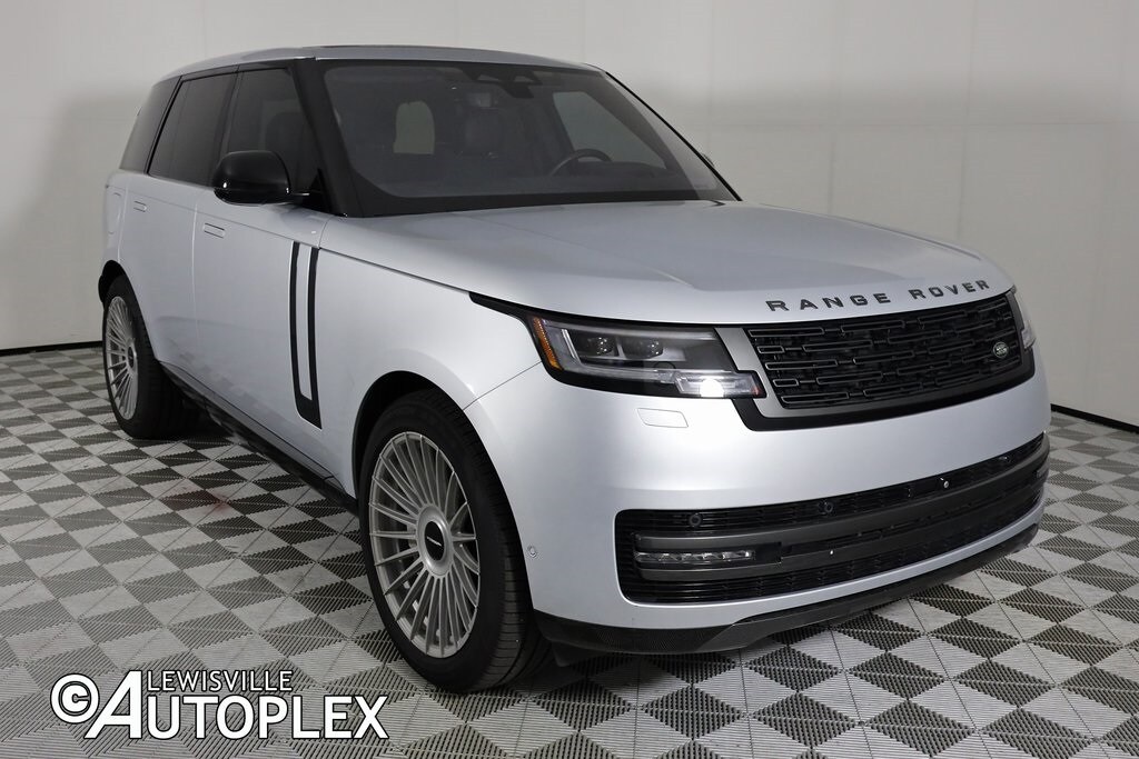 2023 Land Rover Range Rover SE photo 2