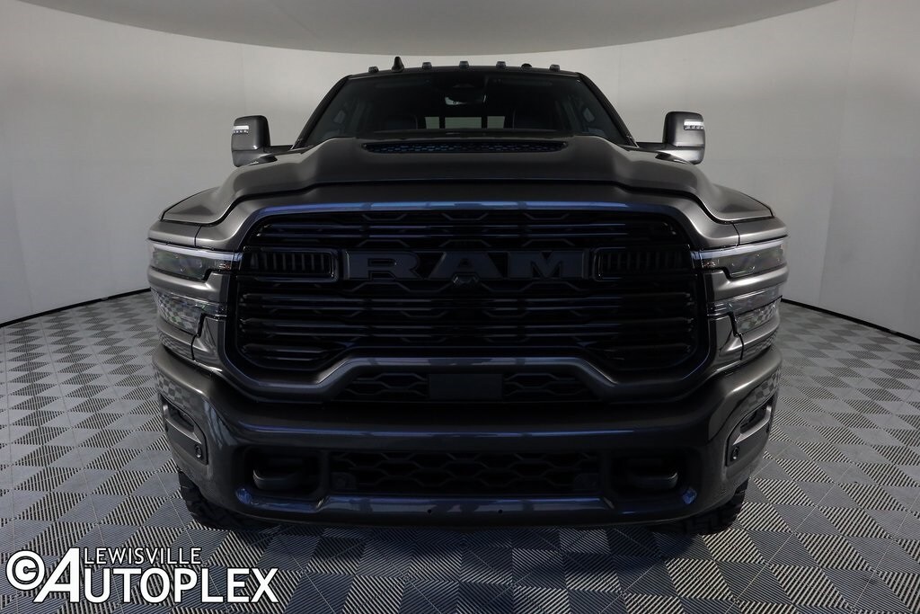 2025 Ram 3500 Laramie photo 2