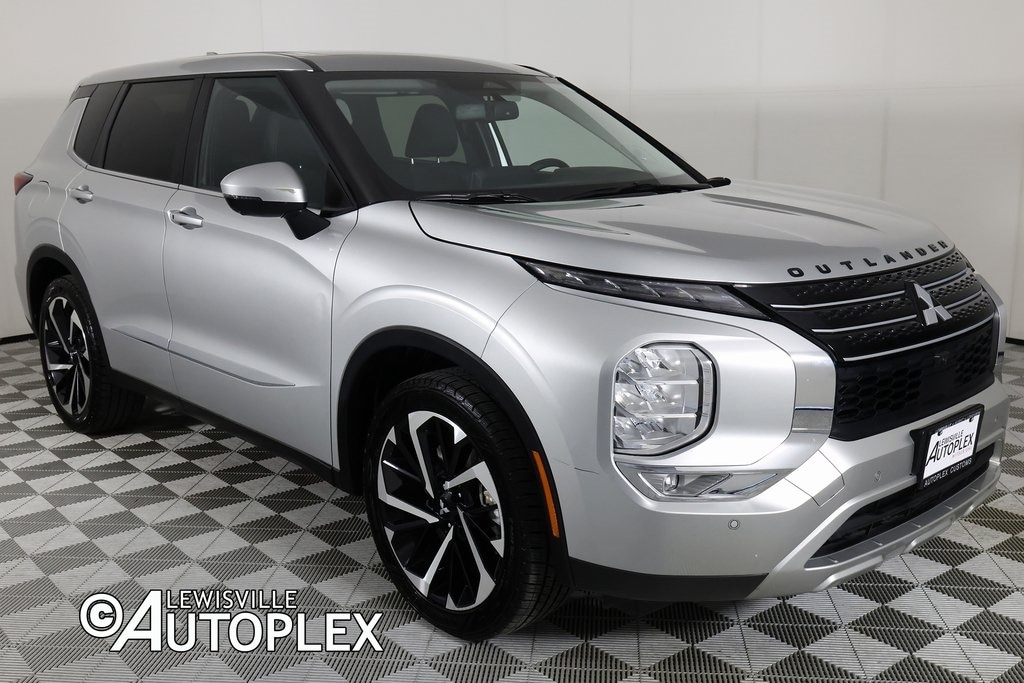 Used 2024 Mitsubishi Outlander SE SUV