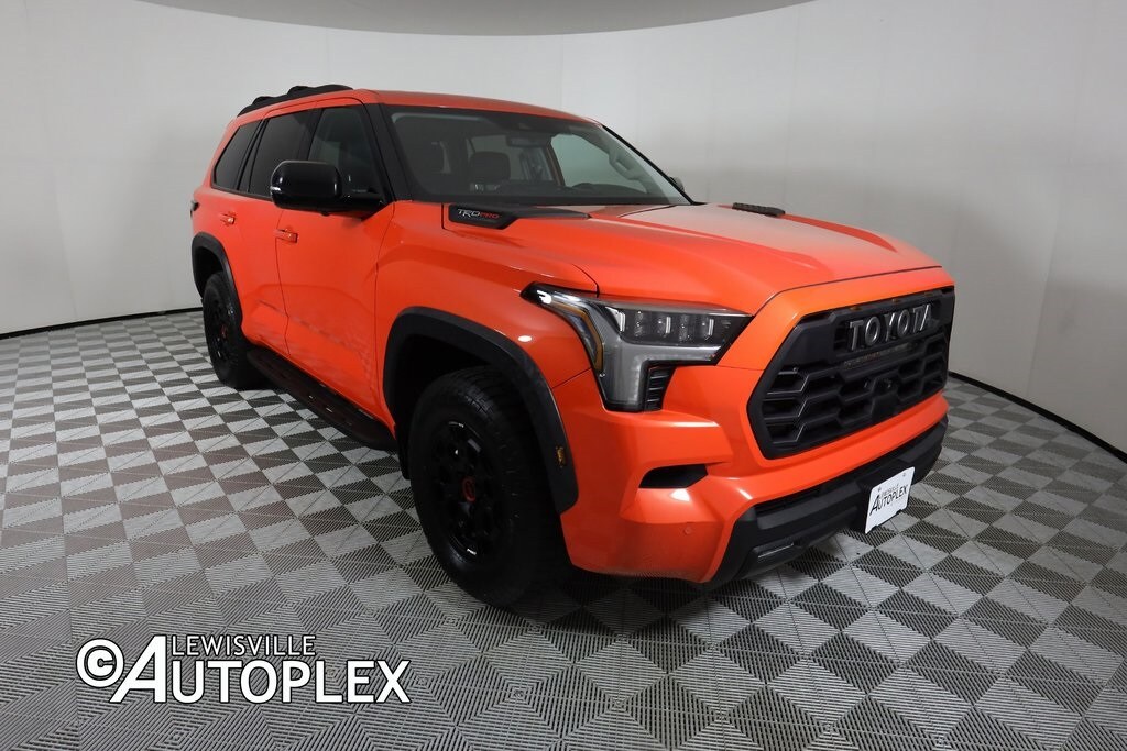 2023 Toyota Sequoia TRD Pro photo 3