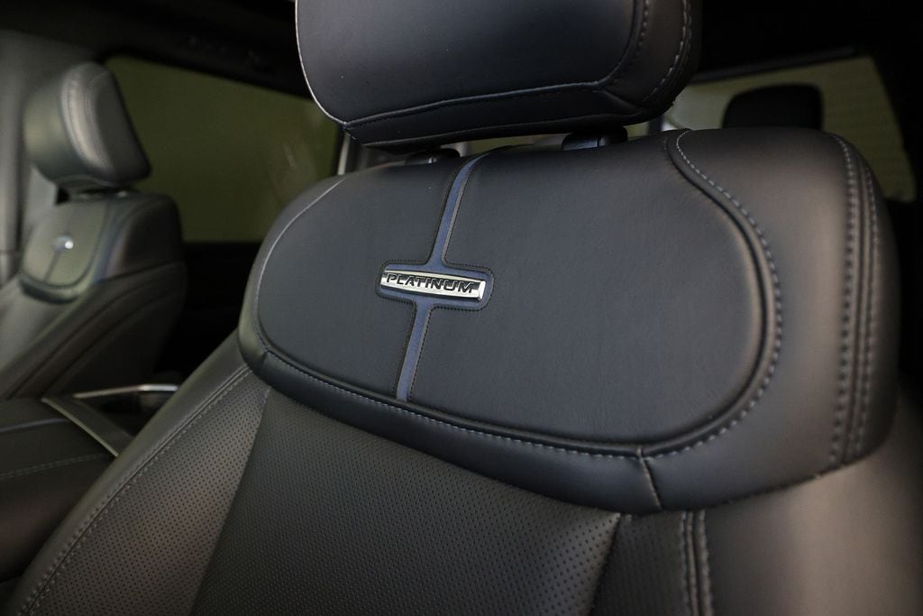 2025 Ford F-250 Super Duty Platinum - Photo 38
