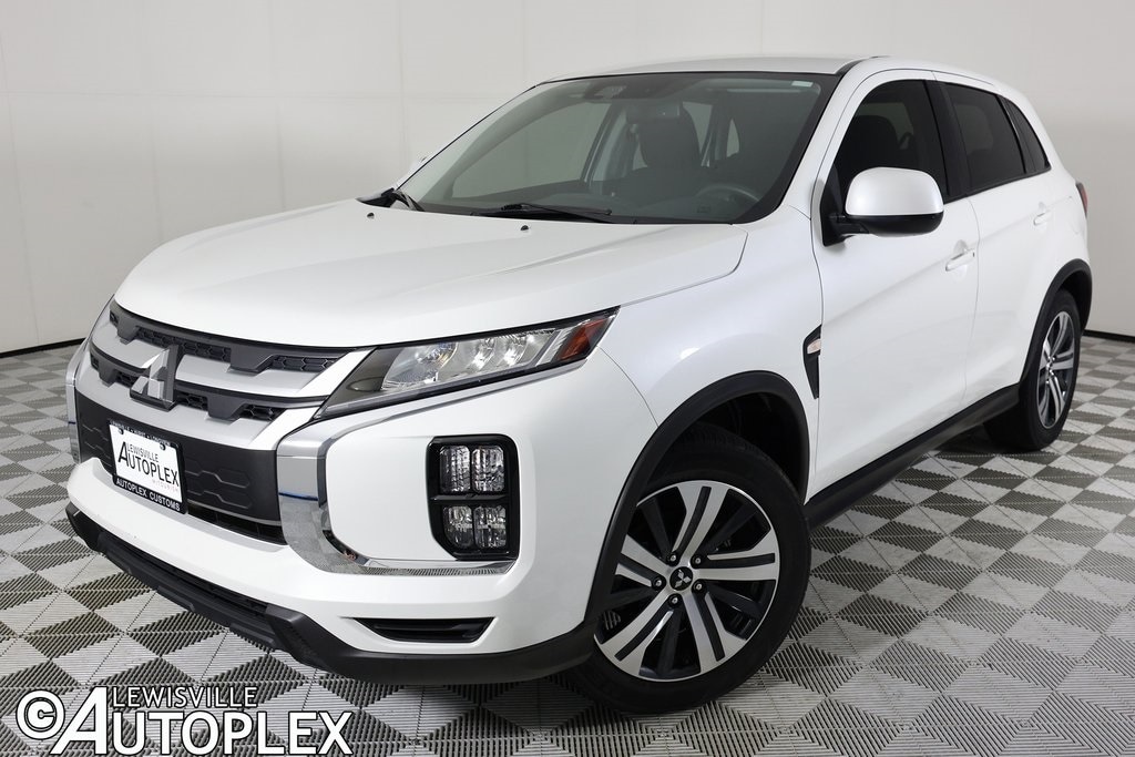 2021 Mitsubishi Outlander Sport ES's photo