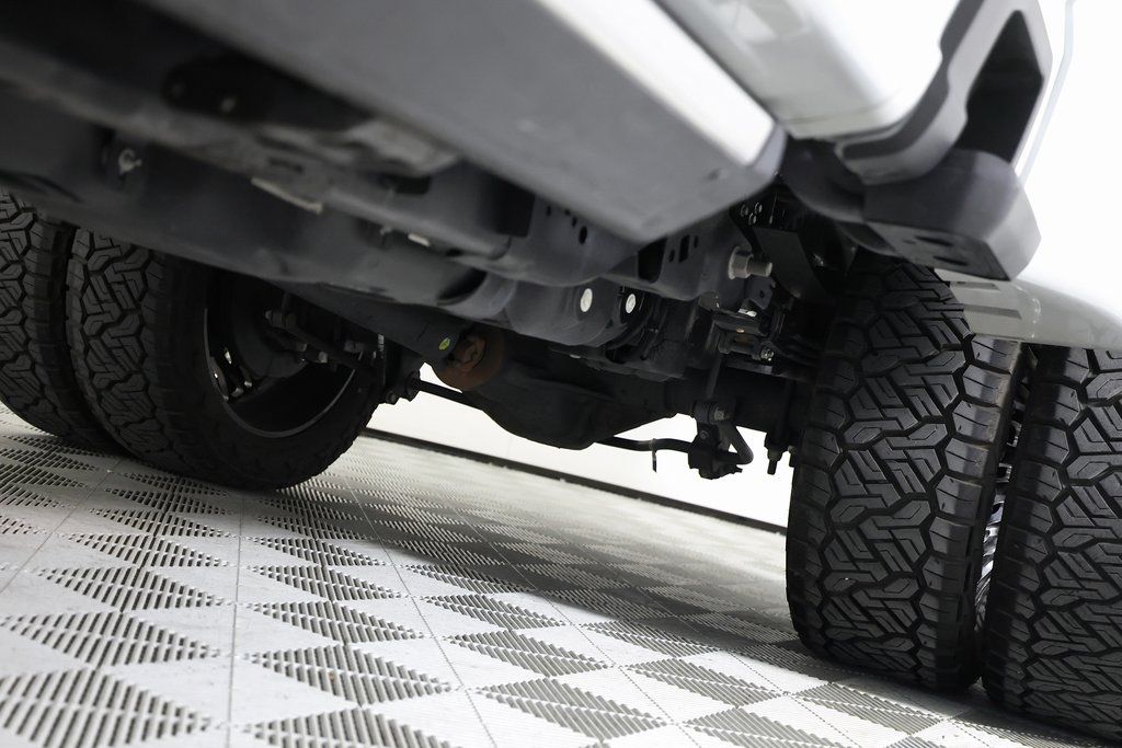 2025 Ford F-350 Super Duty Platinum - Photo 49