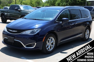 2019 Chrysler Pacifica Touring L Plus Minivan/Van