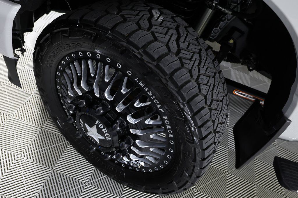 2025 Ford F-350 Super Duty Platinum - Photo 43