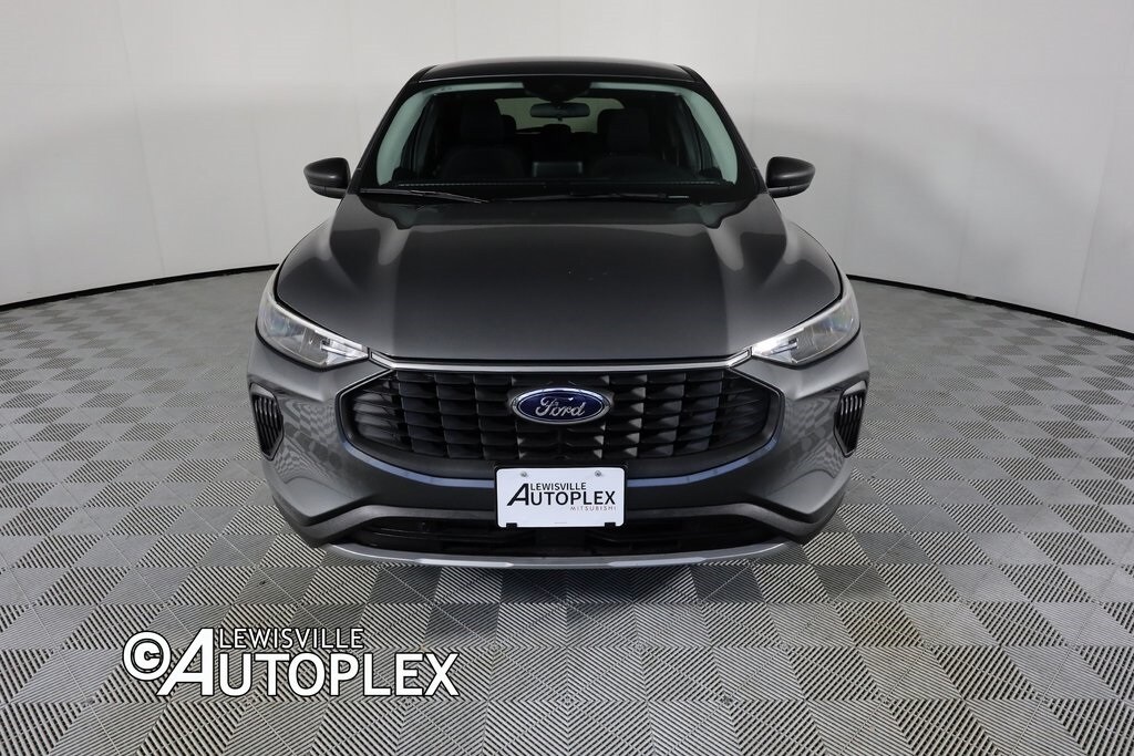 2024 Ford Escape Active photo 2
