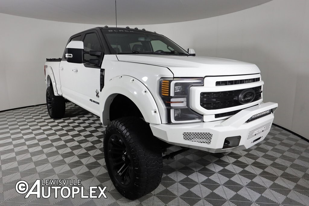 2022 Ford F-250 Lariat photo 3