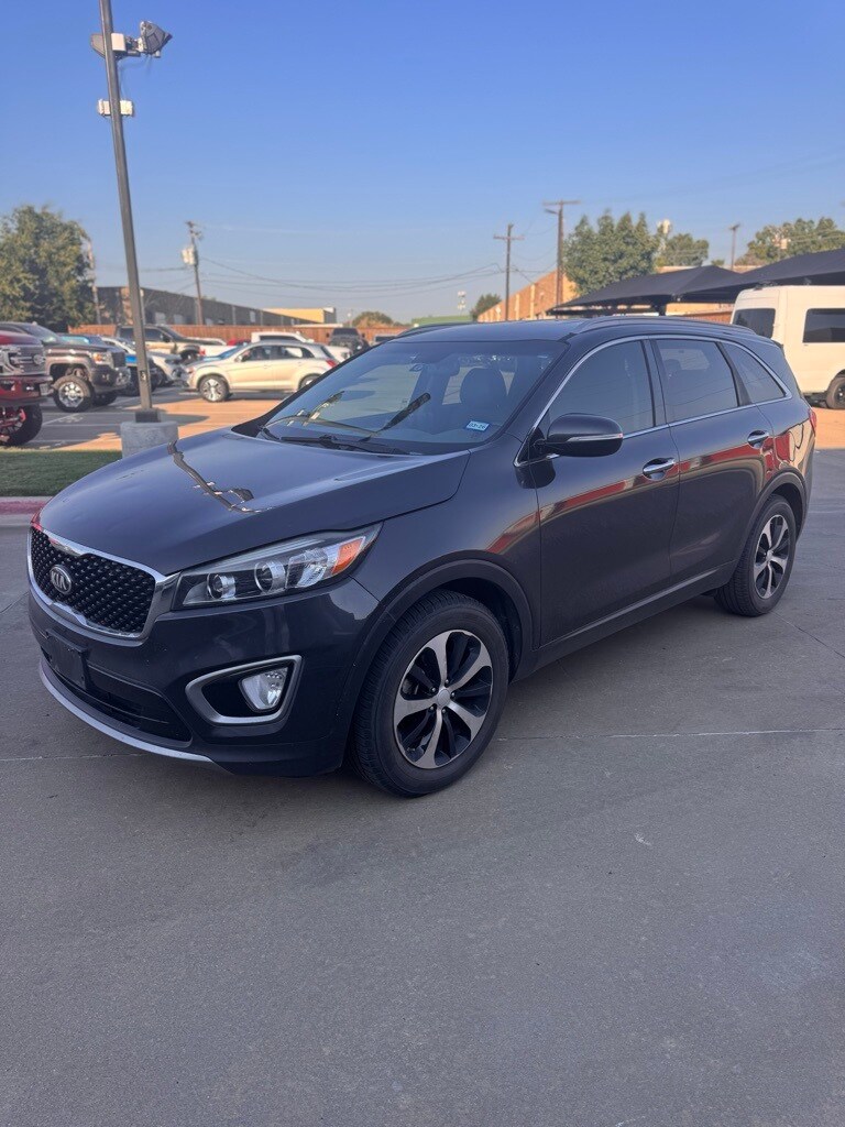 2016 Kia Sorento EX photo 2