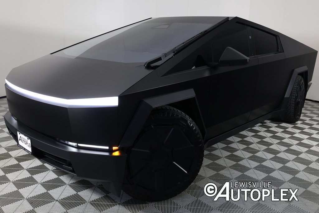 2025 Tesla Cybertruck Cyberbeast's photo