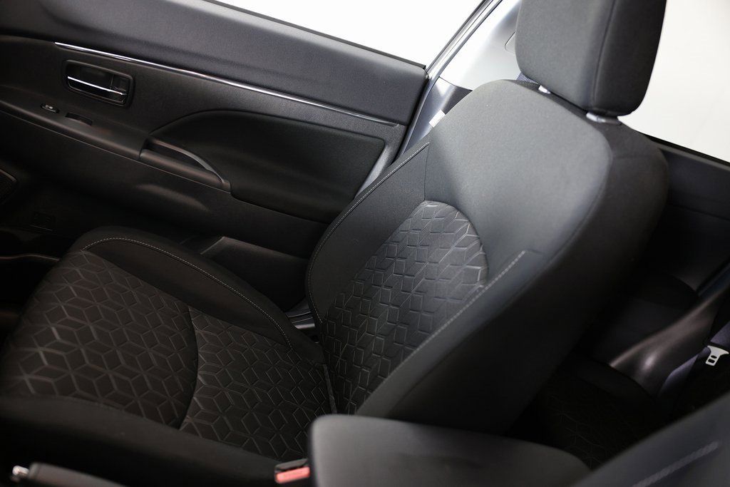 2025 Mitsubishi Outlander Sport ES - Photo 26