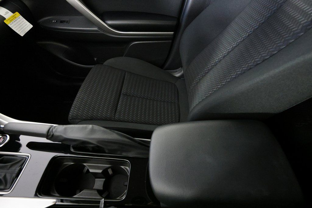 2025 Mitsubishi Eclipse Cross ES - Photo 28