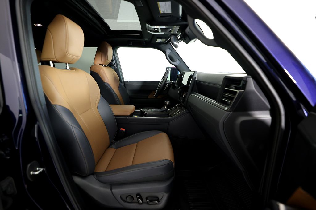 2024 Lexus GX Premium+ - Photo 10