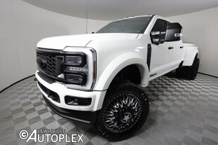 2025 Ford F-450 Truck Platinum