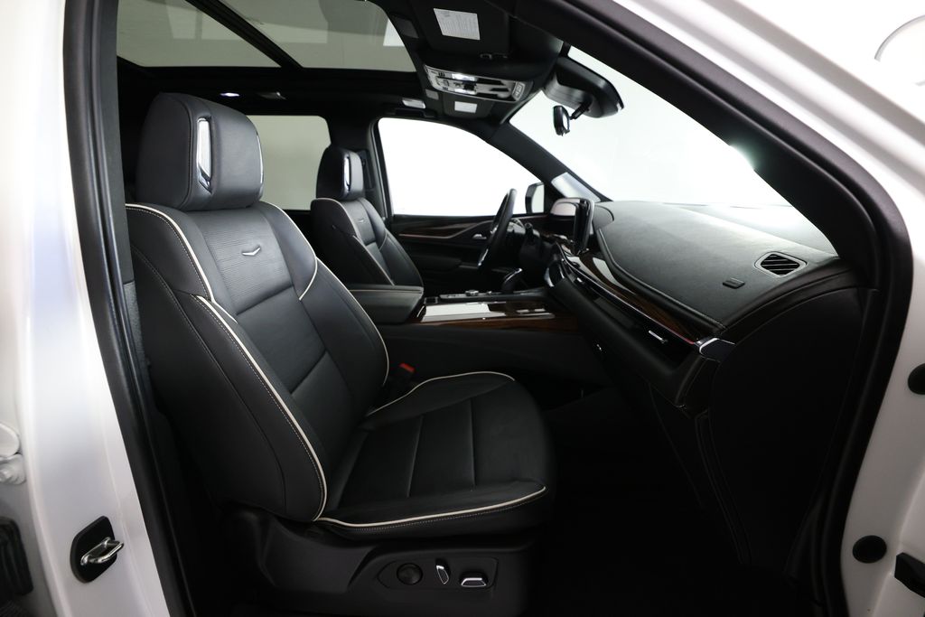 2022 Cadillac Escalade Premium Luxury - Photo 10