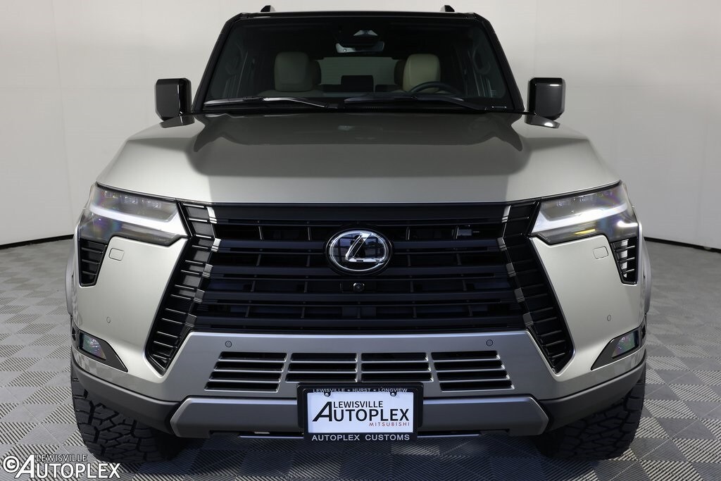 2025 Lexus GX 550 Overtrail photo 2