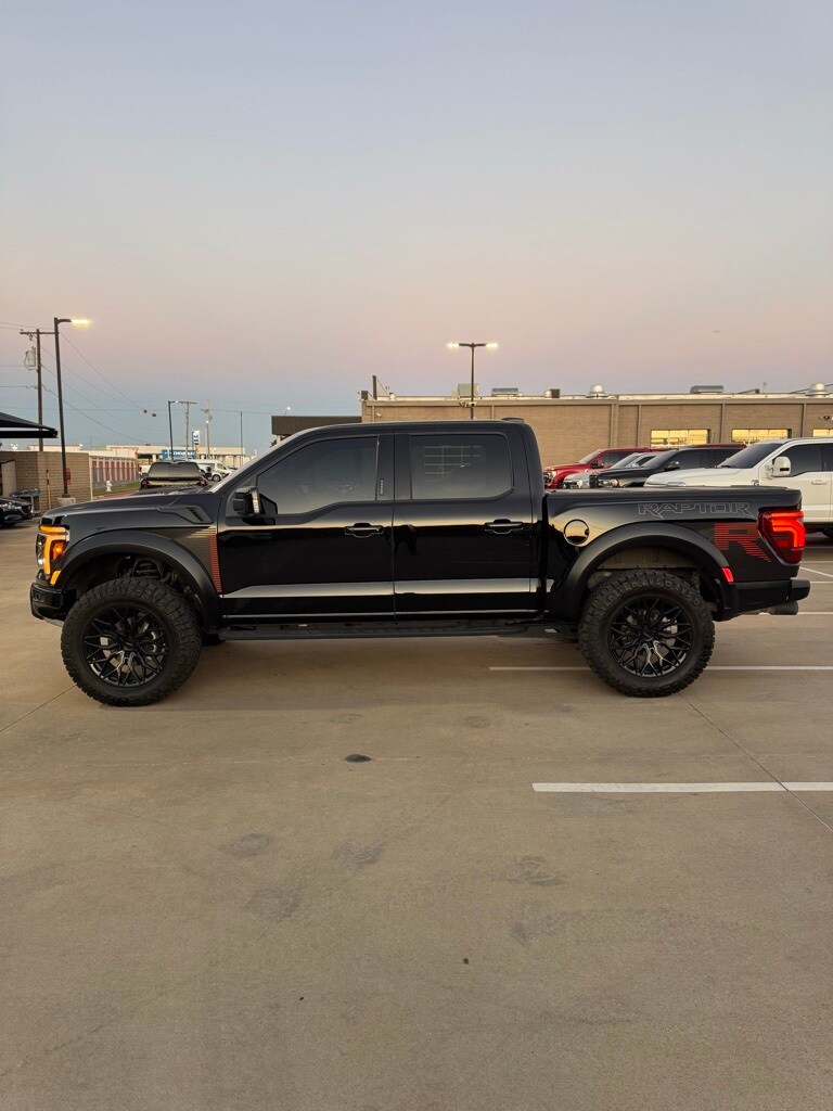 2024 Ford F-150 Raptor photo 3