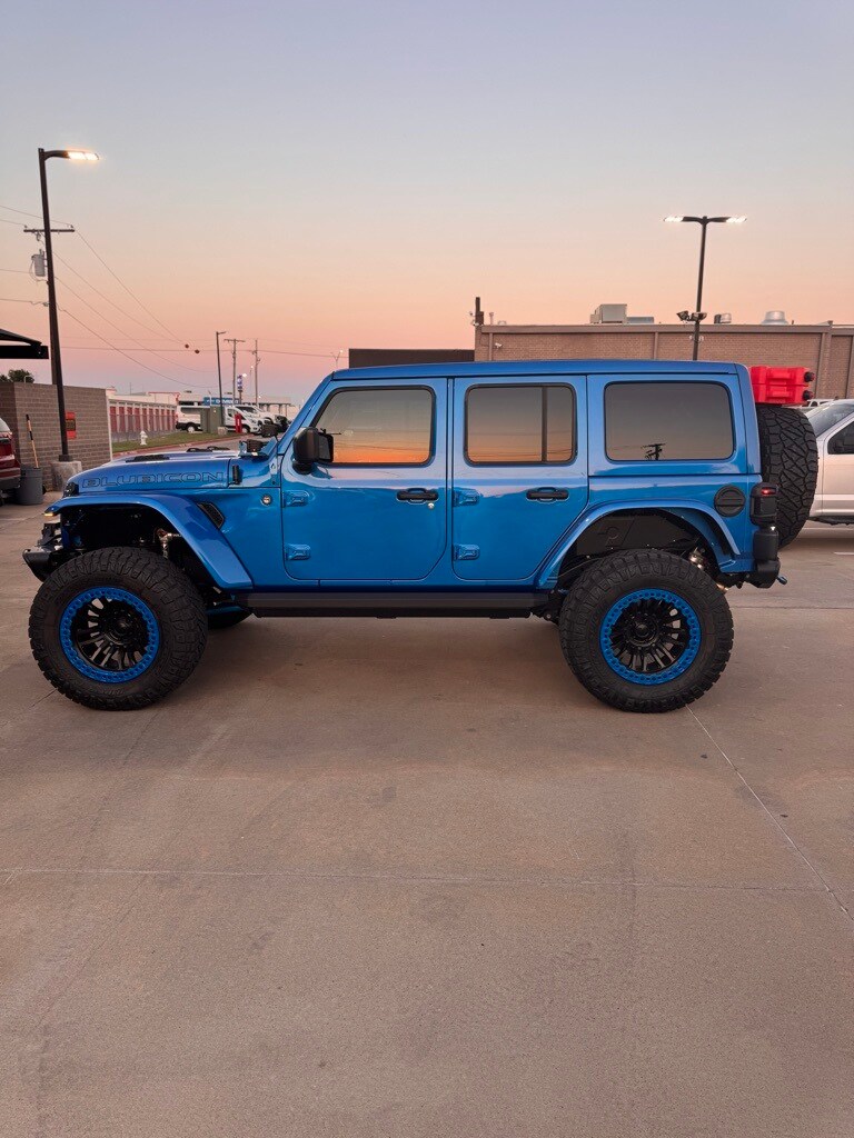 2023 Jeep Wrangler Unlimited Rubicon 392 photo 3