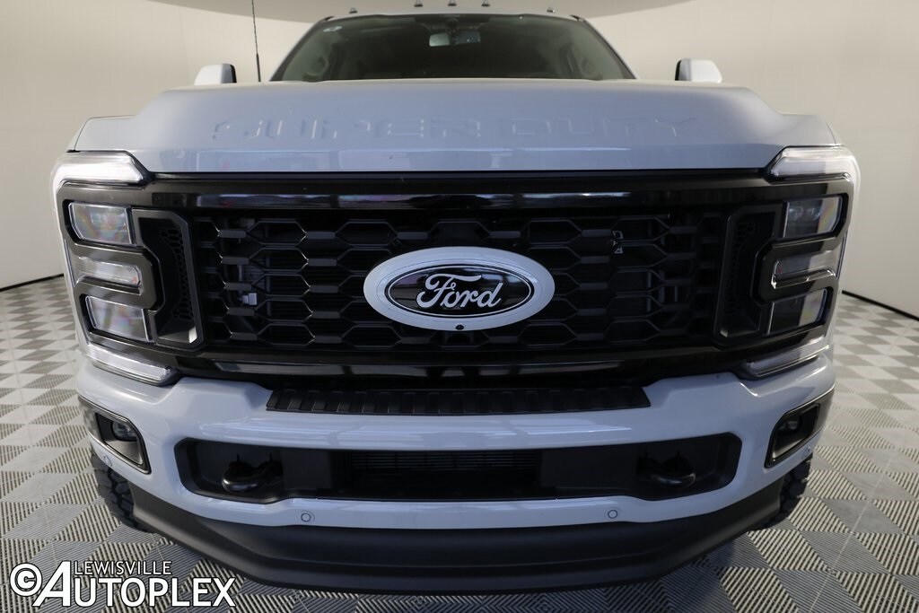 Used 2025 Ford F-450 Platinum Plus Truck