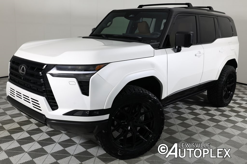 2025 Lexus GX Luxury's photo