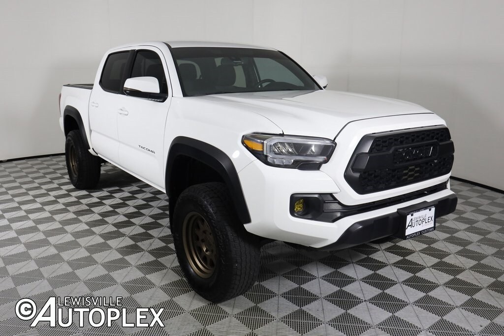 2023 Toyota Tacoma SR5 photo 3