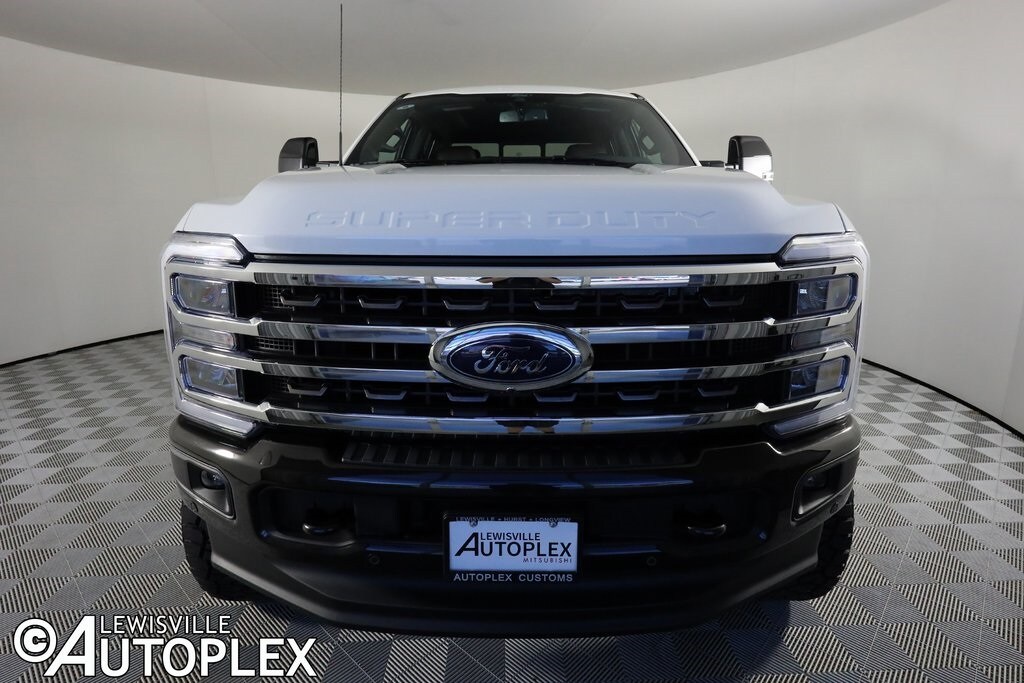 2025 Ford F-250 King Ranch photo 2