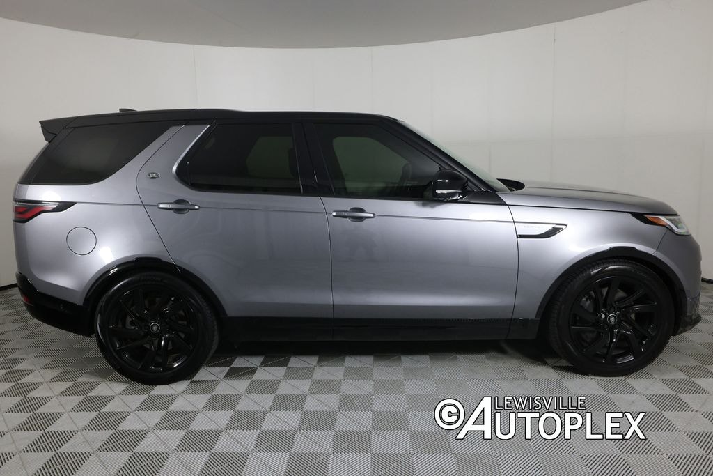 Used 2024 Land Rover Discovery Dynamic SE SUV