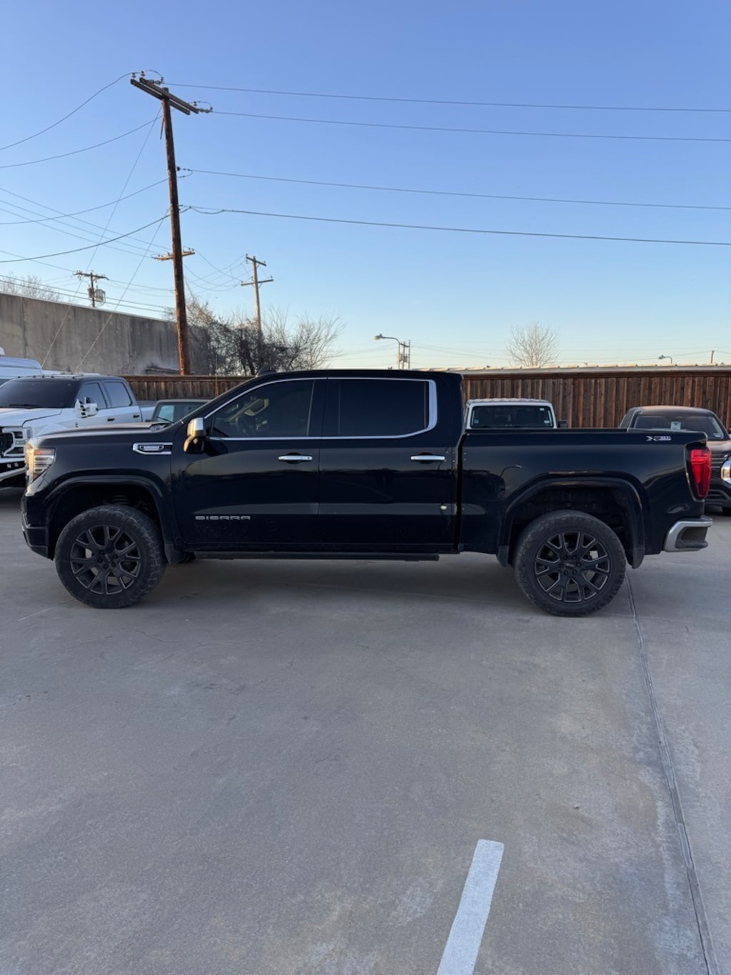 Used 2022 GMC Sierra 1500 SLT Truck