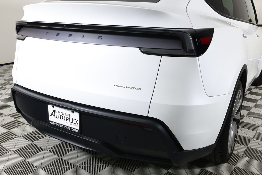 2026 Tesla Model Y Long Range - Photo 40