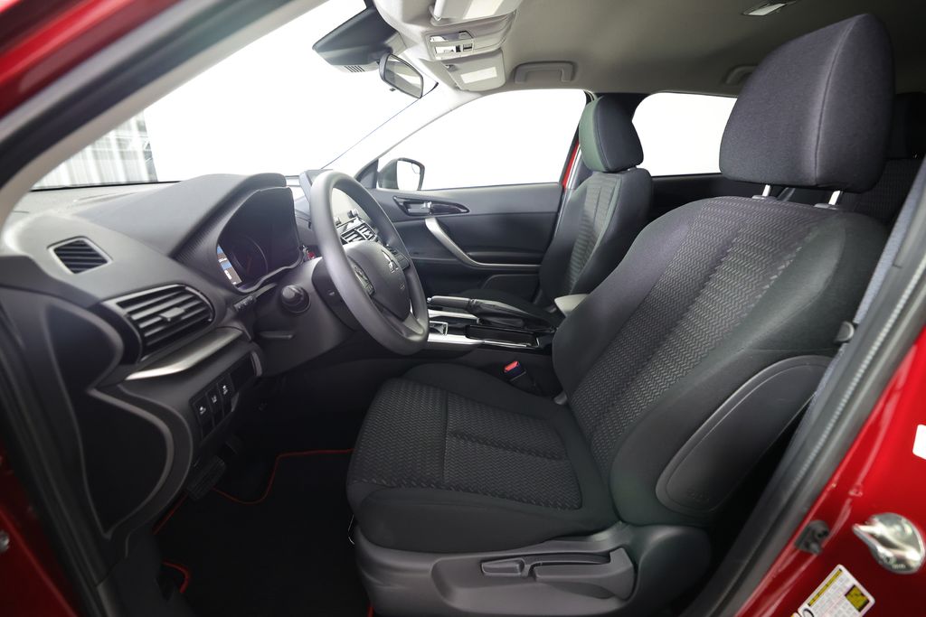 2026 Mitsubishi Eclipse Cross LE - Photo 14