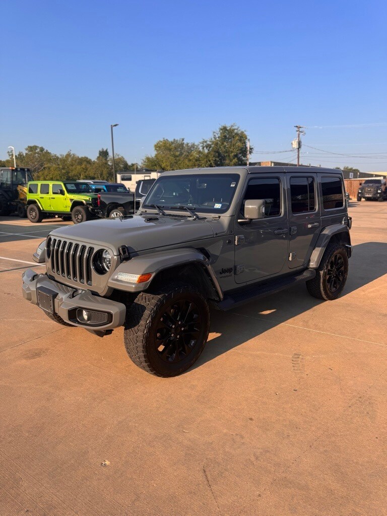 2022 Jeep Wrangler Unlimited Sahara High Altitude photo 2