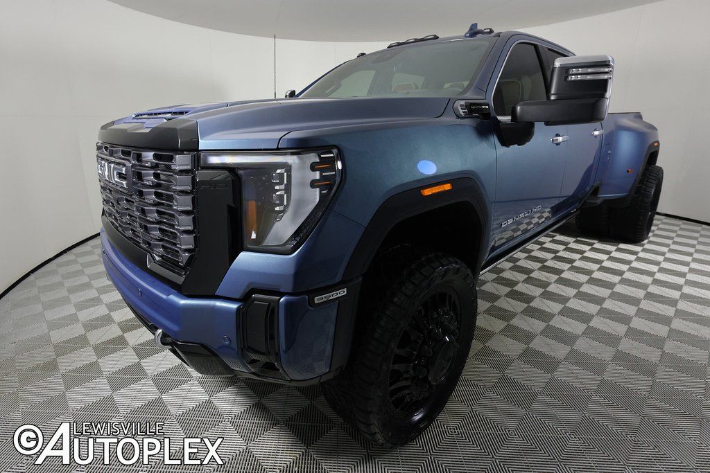 2025 GMC Sierra 3500HD Denali Ultimate - Photo 11
