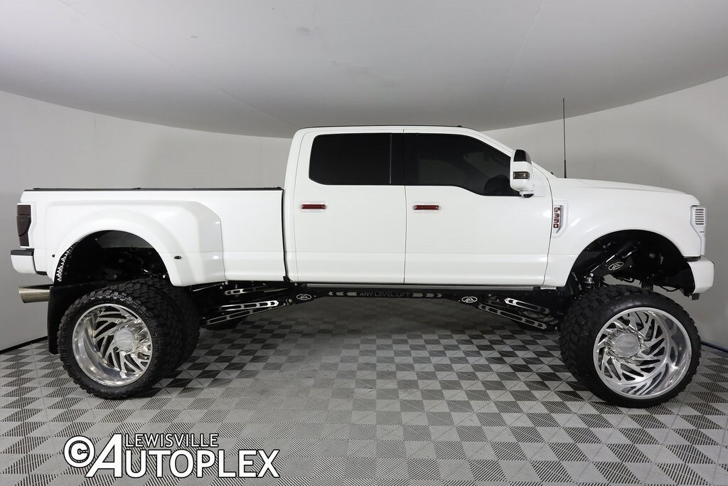 2022 Ford F-350 Platinum photo 4