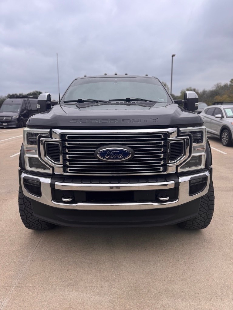 2022 Ford F-450 Super Duty King Ranch's photo